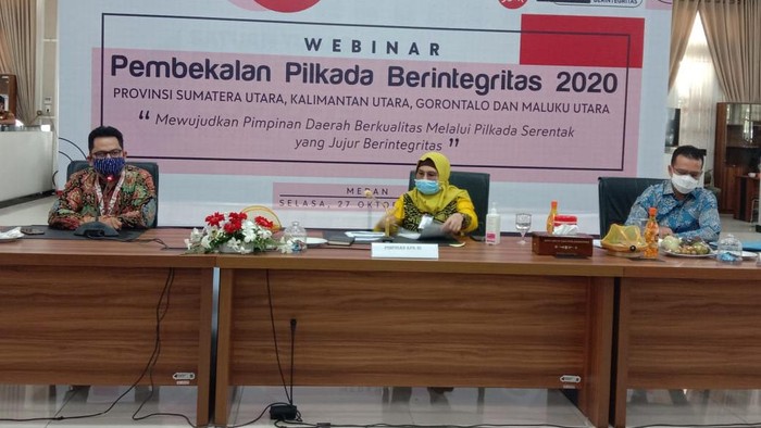 Wakil Ketua KPK Lili Pintauli Siregar (tengah)/(Ahmad Arfah-detikcom)