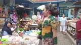 Heboh Waria di Madiun ke Pasar Berdandan Ala Sinden