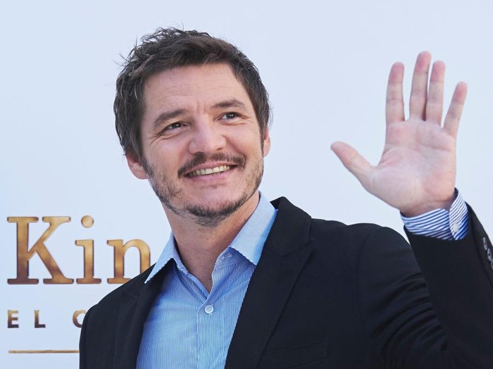 MADRID, SPAIN - SEPTEMBER 20:  Actor Pedro Pascal attends Kingsman: El Circulo De Oro photocall at the Palacio de los Duques Hotel on September 20, 2017 in Madrid, Spain.  (Photo by Carlos Alvarez/Getty Images)