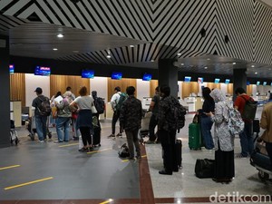 Libur Panjang, Jumlah Penumpang di Bandara Juanda Meningkat