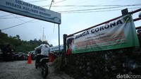 Kawasan wisata kuliner ini juga menerapkan protokol kesehatan ketat kepada pengunjung.