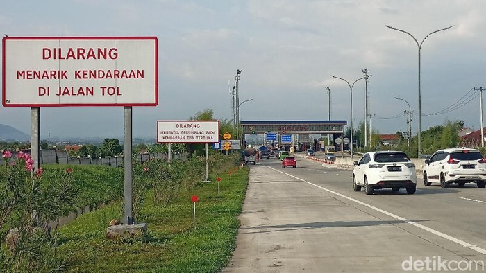 Gerbang Tol Soroja, Kabupaten Bandung.