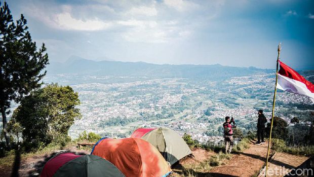 Gunung Putri di Lembang, Jabar pas untuk liburan cuti bersama