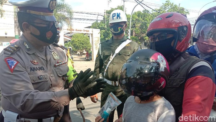 Hari Pertama Long Weekend, Arus Lalin Pantura Lamongan Masih Lancar