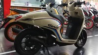 Selain versi Repsol MotoGP, Astra Motor Center Jakarta juga menyediakan opsi modifikasi Honda Genio lainnya yang punya style retro, dengan model jok buntut tawon. Foto: Astra Motor Center Jakarta