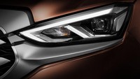 Lampu agresif dari Isuzu MU-X generasi ketiga ini. Foto: Isuzu