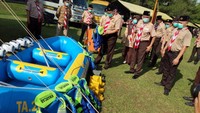 Ketua Kwartir Nasional Gerakan Pramuka Budi Waseso meninjau kesiapsiagaan relawan pramuka peduli penanggulangan COVID-19. Foto: dok. Kwarnas Pramuka Indonesia