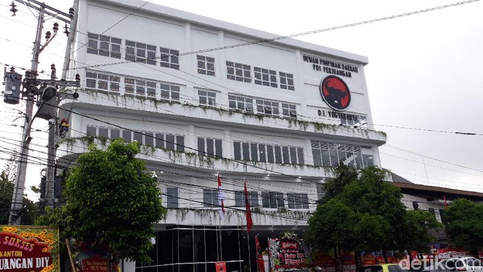 Kantor DPD PDIP DIY, Jalan Tentara Rakyat Mataram No 47, Yogyakarta, Rabu (28/10/2020).
