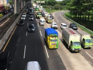 Suasana Terkini Lalu Lintas Lancar di Tol Japek