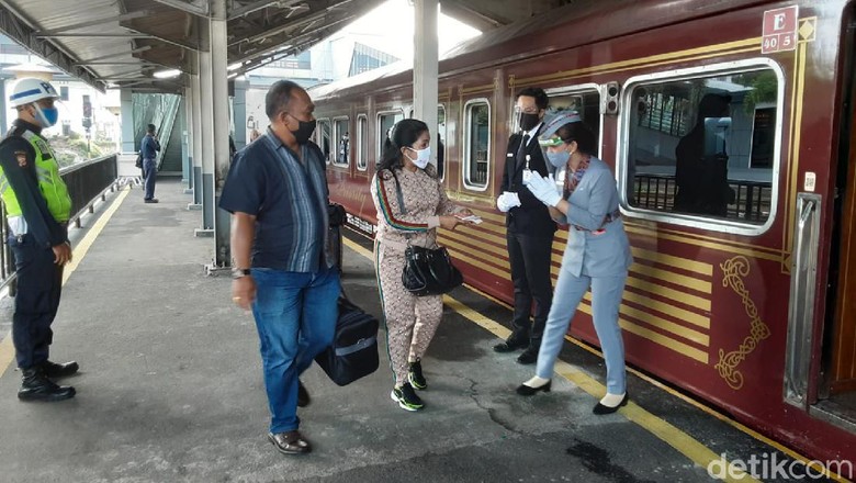 kereta api wisata kereta api wisata