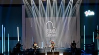 PKN 2020 akan menjadi sebuah perhelatan kebudayaan tradisi melalui daring yang terbesar di dunia. Melibatkan 4.791 seniman dan pekerja seni, 27 tema konferensi, 93 pergelaran, 1.477 lukisan dipamerkan secara virtual dalam 5 ketegori pameran. Foto: dok. Kemendikbud