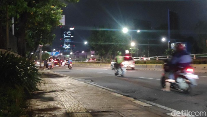 Lalin di sekitar DPR lancar, tak ada massa pendemo (Matius Alfons/detikcom)