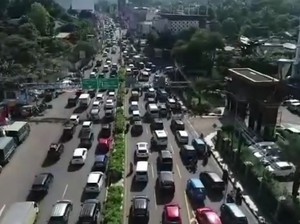 Melihat dari Langit Kemacetan Parah di Simpang Gadog-Tol Jagorawi