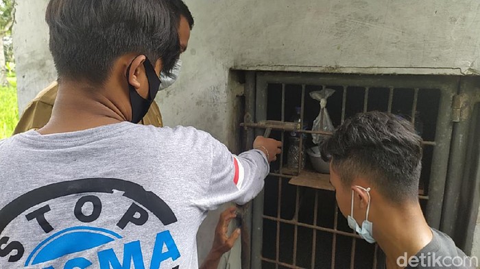Milenial bebas pasung Cianjur bebaskan dua ODGJ pasung di Kecamatan Haurwangi dan Karangtengah Kabupaten Cianjur.