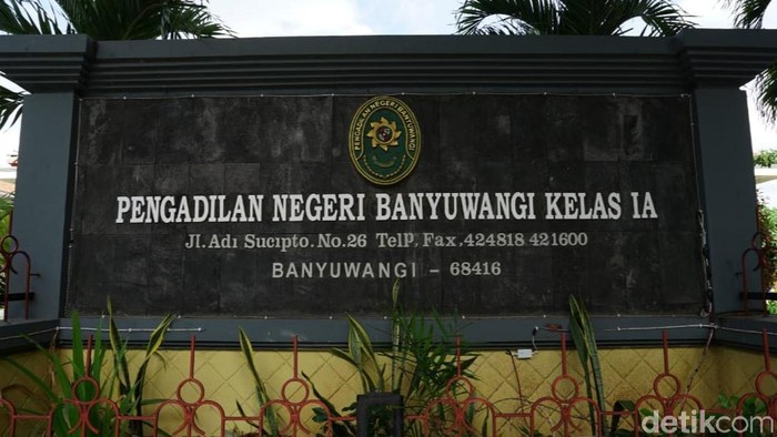 Pemkab Banyuwangi dengan Pengadilan Negeri setempat berkolaborasi di sektor pelayanan publik. Itu dilakukan untuk memudahkan warga.