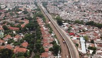 Pejabat Pembuat Komitmen (PPK) Pengembangan DDT Paket B Balai Teknik Perkeretaapian Jakarta Banten Kementerian Perhubungan, Andhika Mardjuni optimistis pembangunan double double track (DDT) atau rel dwi ganda tetap rampung tahun 2021 ini.