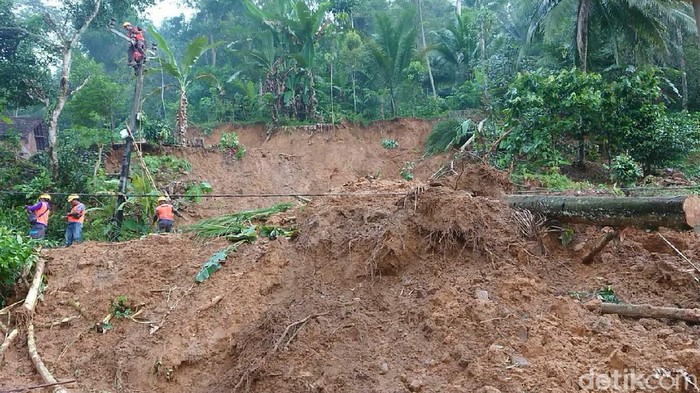 Rentetan Bencana Trenggalek, Satu Dusun 30 Titik Longsor