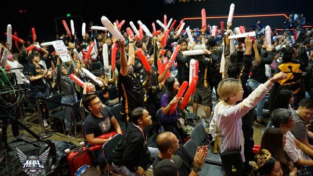 RRQ Kingdom Fanbase Tim Esports RRQ