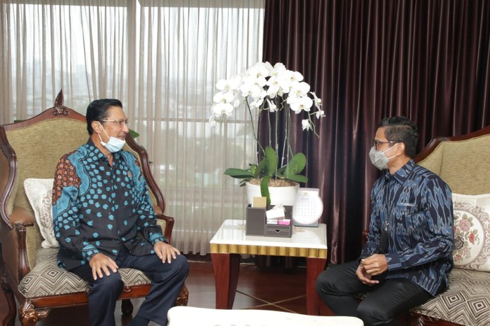 Wakil Ketua MPR Fadel Muhammad mendukung program penyediaan 1,5 juta rumah murah oleh BTN dalam lima tahun ke depan.