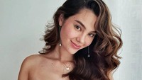 Dalam ajang Miss Universe 2018, dia menjadi kontestan dengan gelar Best In Swimsuit.(Foto: dok. Instagram @catriona_gray) 