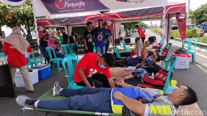 Donor Darah Kolaborasi Komunitas Indonesia Timur Raih Dua Rekor MURI