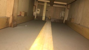 Buka lift, cuma laci kosong.   Foto: Brightside