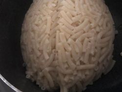 Hati-hati Terkecoh, Lihat Dua Kali Gambar Ini Biar Lebih Jelas