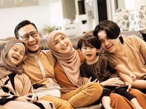 Arie Untung Terharu, Anak Sakit Dapat Doa dari Bocah-bocah Palestina
