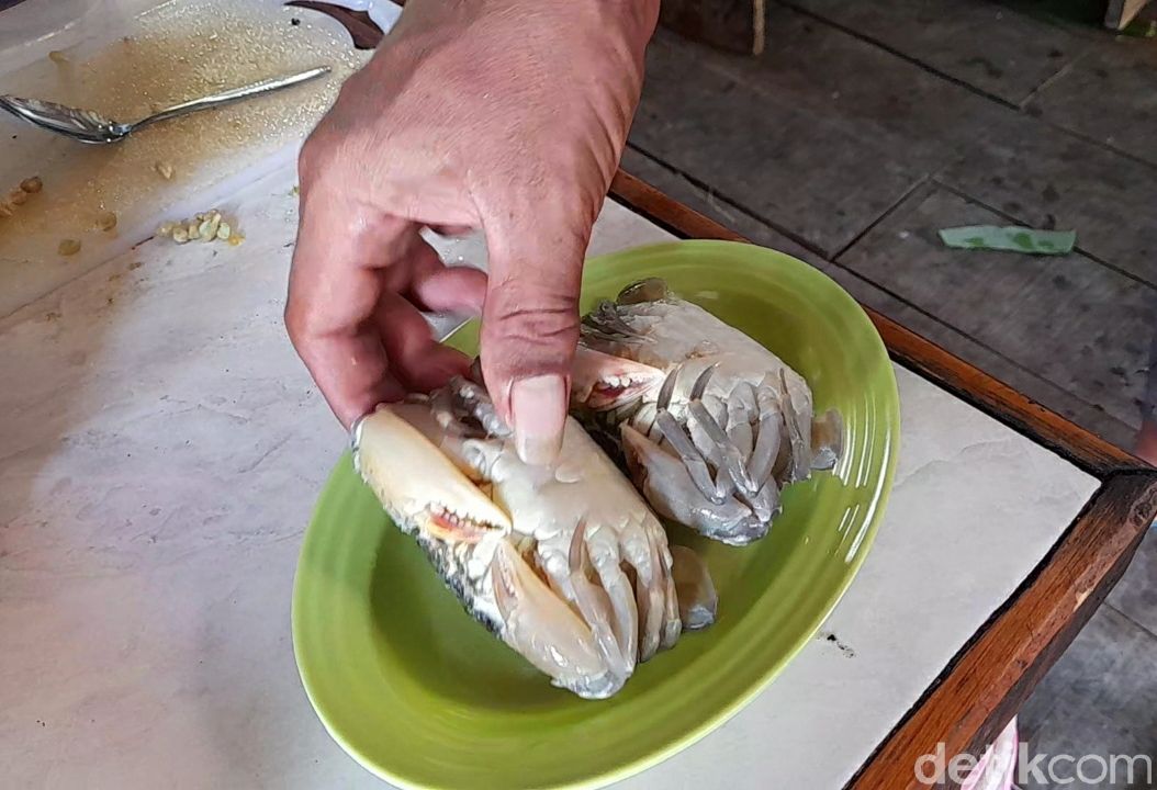 Kepiting Soka Telur Asin, Menu Istimewa dari Hutan Mangrove Brebes