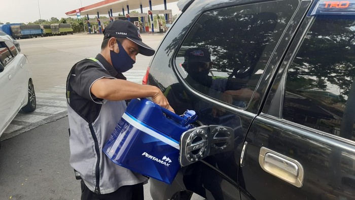Konsumsi harian Pertamax Turbo (RON 98) di wilayah Banten, DKI Jakarta, dan Jawa Barat meningkat pada hari pertama libur panjang Maulid Nabi.