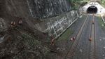 Perjalanan Kereta Api Terganggu Gegara Longsor
