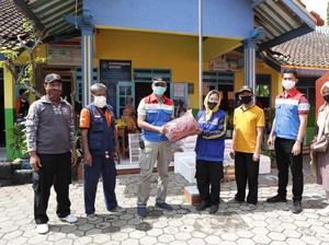 Banjir di Cilacap, Pertamina Beri Bantuan Sembako hingga Buah-buahan