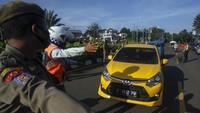 Pemerintah Kabupaten Bogor bersama unsur TNI-Polri juga melakukan penerapan protokol kesehatan di kawasan wisata Puncak Kabupaten Bogor, hal tersebut sebagai upaya mengantisipasi penyebaran COVID-19 pada cuti bersama dan libur Maulid Nabi Muhammad SAW.