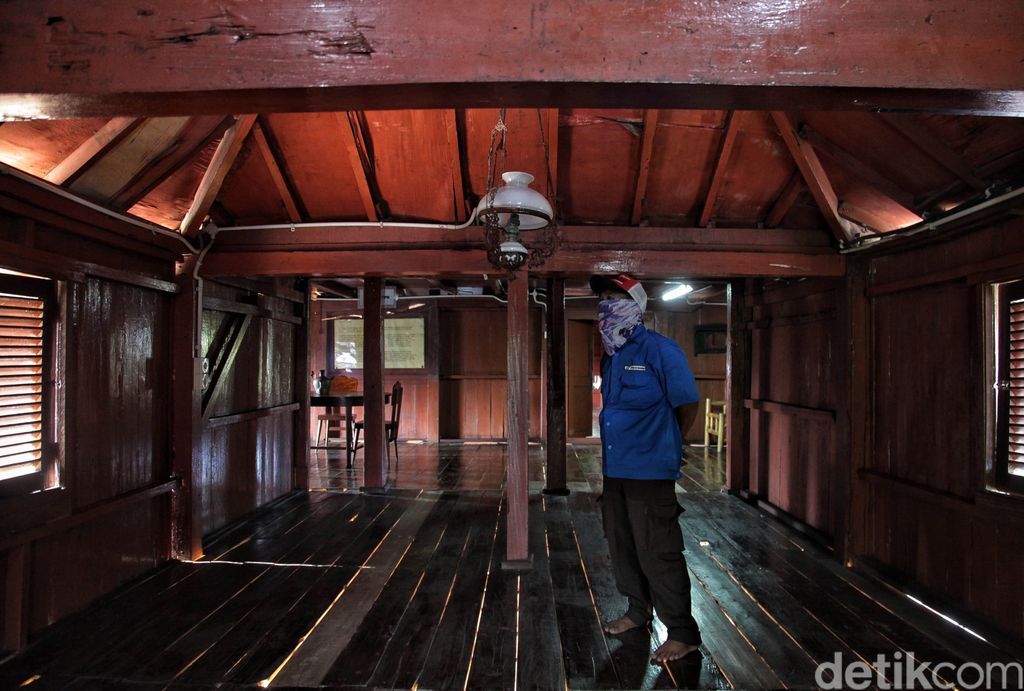 Momen libur panjang Maulid Nabi Muhammad SAW membuat sejumlah tempat wisata di Jakarta ramai dikunjungi wisatawan. Salah satunya Rumah Si Pitung.