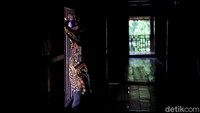 Rumah Si Pitung pun menjadi salah satu objek wisata yang cukup populer di kawasan utara Jakarta. Tak heran, sejumlah pengunjung mendatangi kawasan wisata itu saat liburan. Menurut keterangan petugas saat libur panjang pada hari ini, sebanyak 200 pengunjung telah datang ke Rumah Pitung. Ramainya Rumah Pitung ini dikarenakan tempat ini dijadikan sebagai destinasi wisata alternatif yang murah bagi warga sekitar.