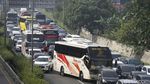 Foto: Tol JORR Arah Cikampek Pagi Ini Macet Parah