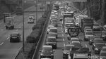 Foto: Tol JORR Arah Cikampek Pagi Ini Macet Parah