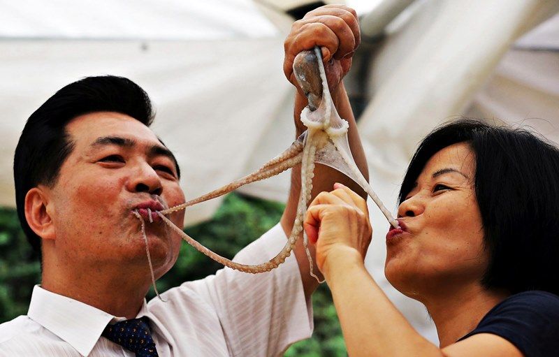 5 Makanan Mematikan yang Tetap Populer Meski Berbahaya