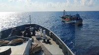 Kapal ikan asing (KIA) yang masuk wilayah perairan Indonesia secara ilegal berhasil ditangkap oleh Badan Keamanan Laut (Bakamla) RI.