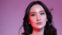 Bella Aprilia sukses mencuri perhatian di panggung Miss Grand Indonesia 2020. Ia juga jadi Miss Intercontinental Indonesia. Foto: Dok. Instagram