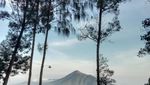 Sedap Kali Angkringan dengan Pemandangan Seperti Ini