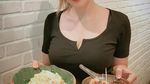 DJ Katty Butterfly Asik Liwetan hingga Mukbang Pare bareng Kekasih