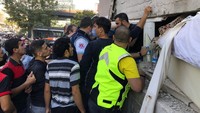 Tak ada laporan langsung terkait korban jiwa di kota-kota yang terkena dampak. USGS melaporkan gempa tersebut melanda 14 kilometer (8,7 mil) timur laut kota Néon Karlovásion di pulau Somos, Yunani.