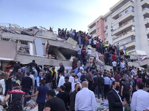 4 Orang Tewas dan Puluhan Bangunan Hancur Imbas Gempa di Turki