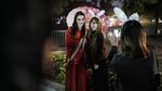 Halloween di Wuhan: Parade Mobil Hias dan Kostum Seram