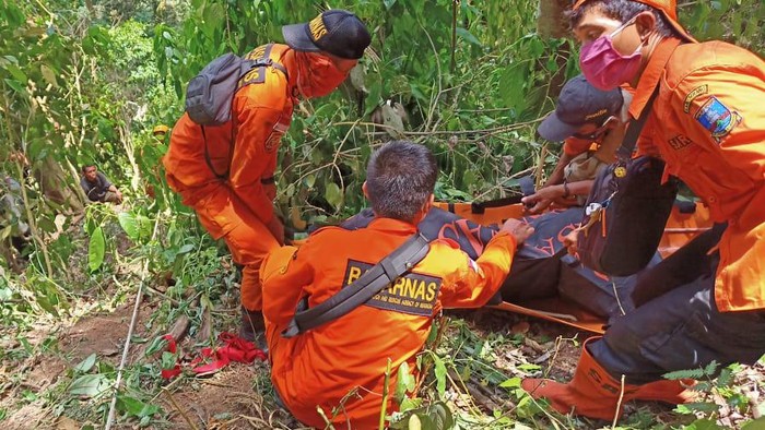 Kakek pikun yang hilang di hutan Kadu Bajo, Banten ditemukan tewas.