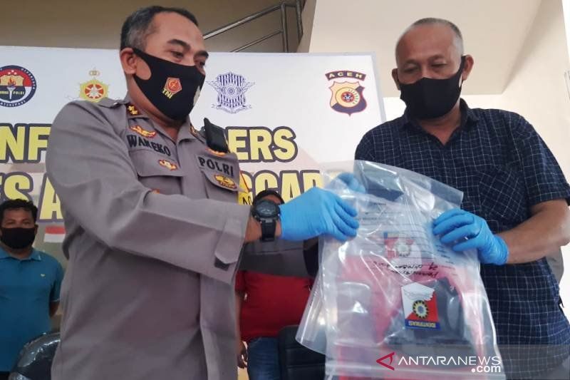 Kapolres Aceh Tenggara, Aceh, AKBP Wanito Eko Sulistyo memberikan keterangan pers terkait kasus penyerangan seorang ustaz. Seorang terduga pelaku berinisial MA (37) warga kabupaten setempat diamankan polisi. (ANTARA/HO)