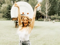 Foto: Penampilan Cantik LeAnn Rimes yang Selama Ini Rahasiakan Kondisi Kulit