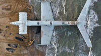 Setelah tidur selama lebih dari tiga dekade, monster Laut Kaspia ini bergerak lagi. Lun-class Ekranoplan sedang menyelesaikan perjalanan terakhirnya.