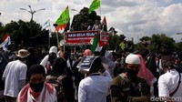 Pantauan detikcom, aksi tersebut berjalan damai di Titik Nol Kilometer Yogyakarta.